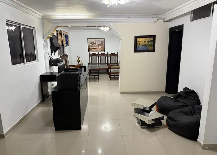 Amplia habitacion con balcon
